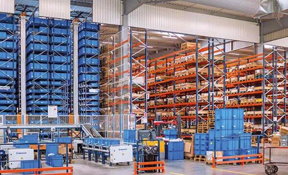 智能倉(cāng)儲(chǔ)改造如何提升倉(cāng)儲(chǔ)效率？