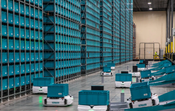 什么是倉(cāng)庫(kù)機(jī)器人？倉(cāng)儲(chǔ)機(jī)器人介紹